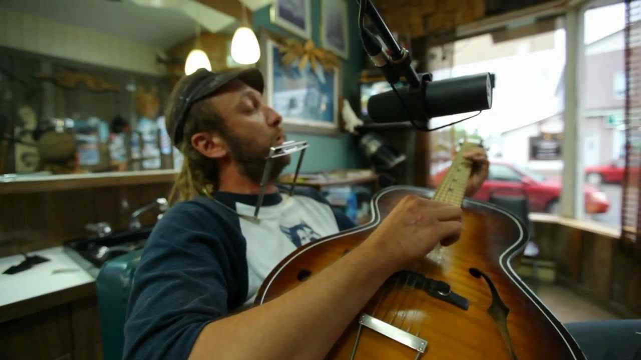 Chanson que je détestais mais que j’aime plus que tout: Bernard Adamus