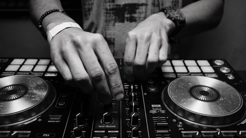 DJWebRadio lance un concours de DJ en ligne